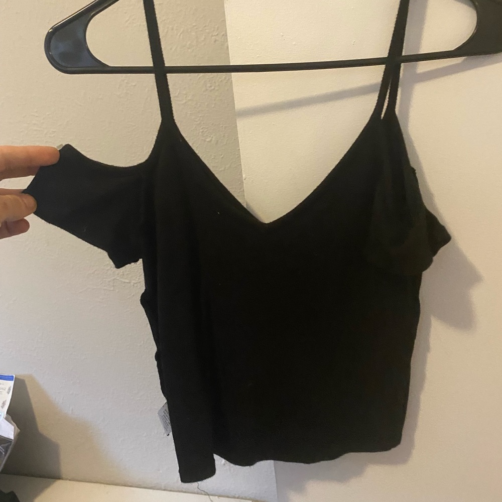 Black Tee